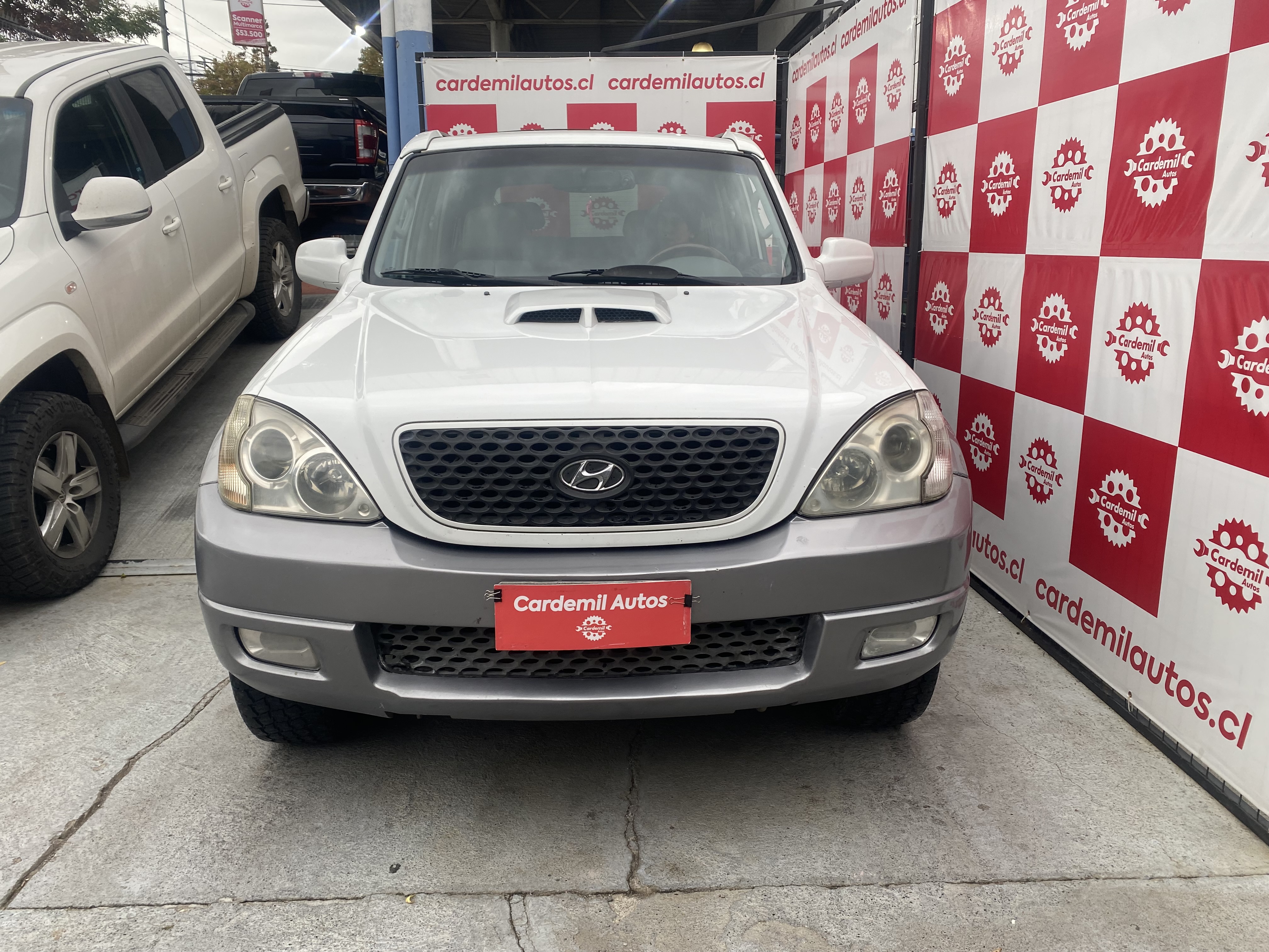 1HYUNDAI TERRACAN...