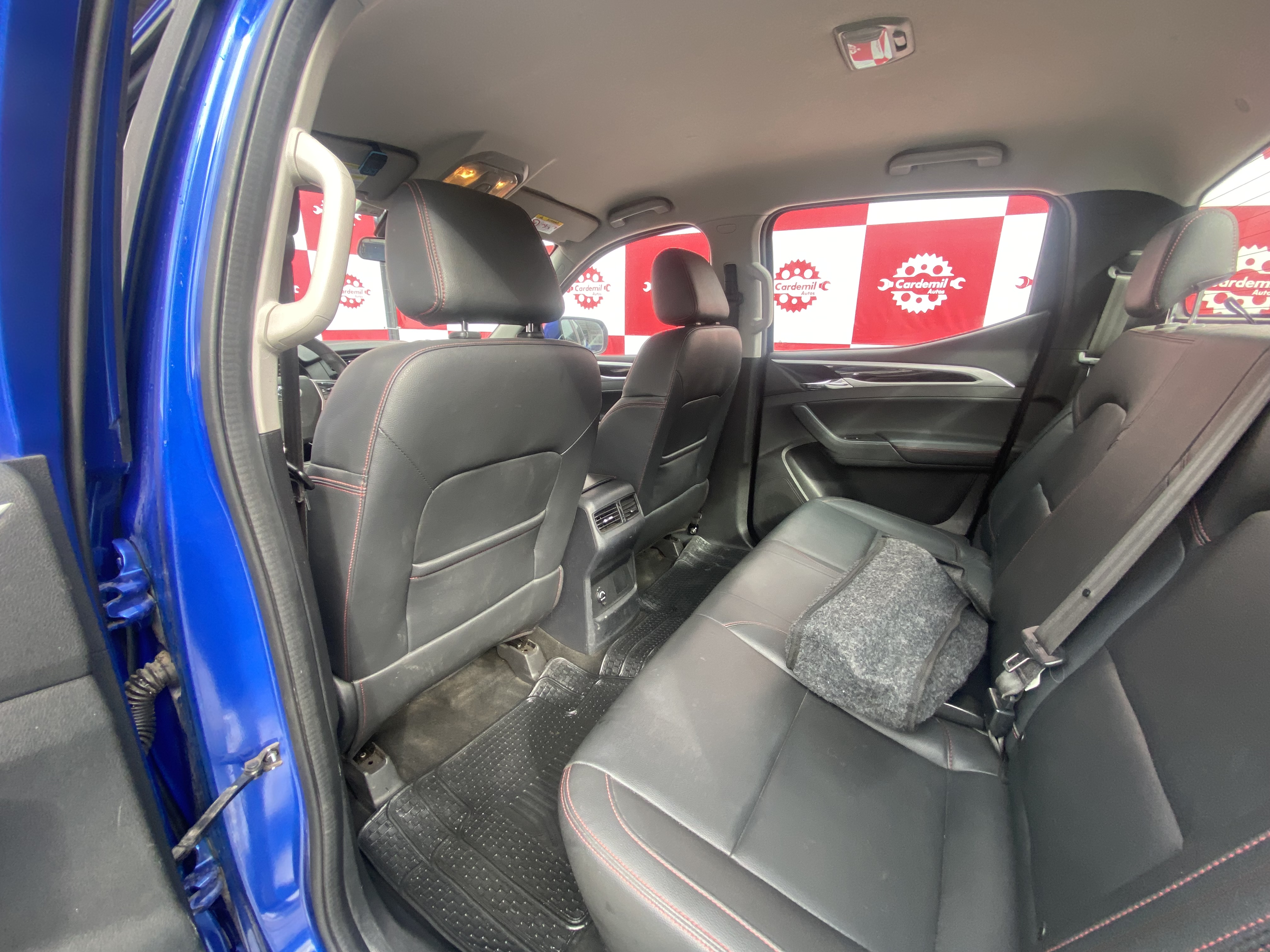 7MAXUS T60 GLX 4x4...