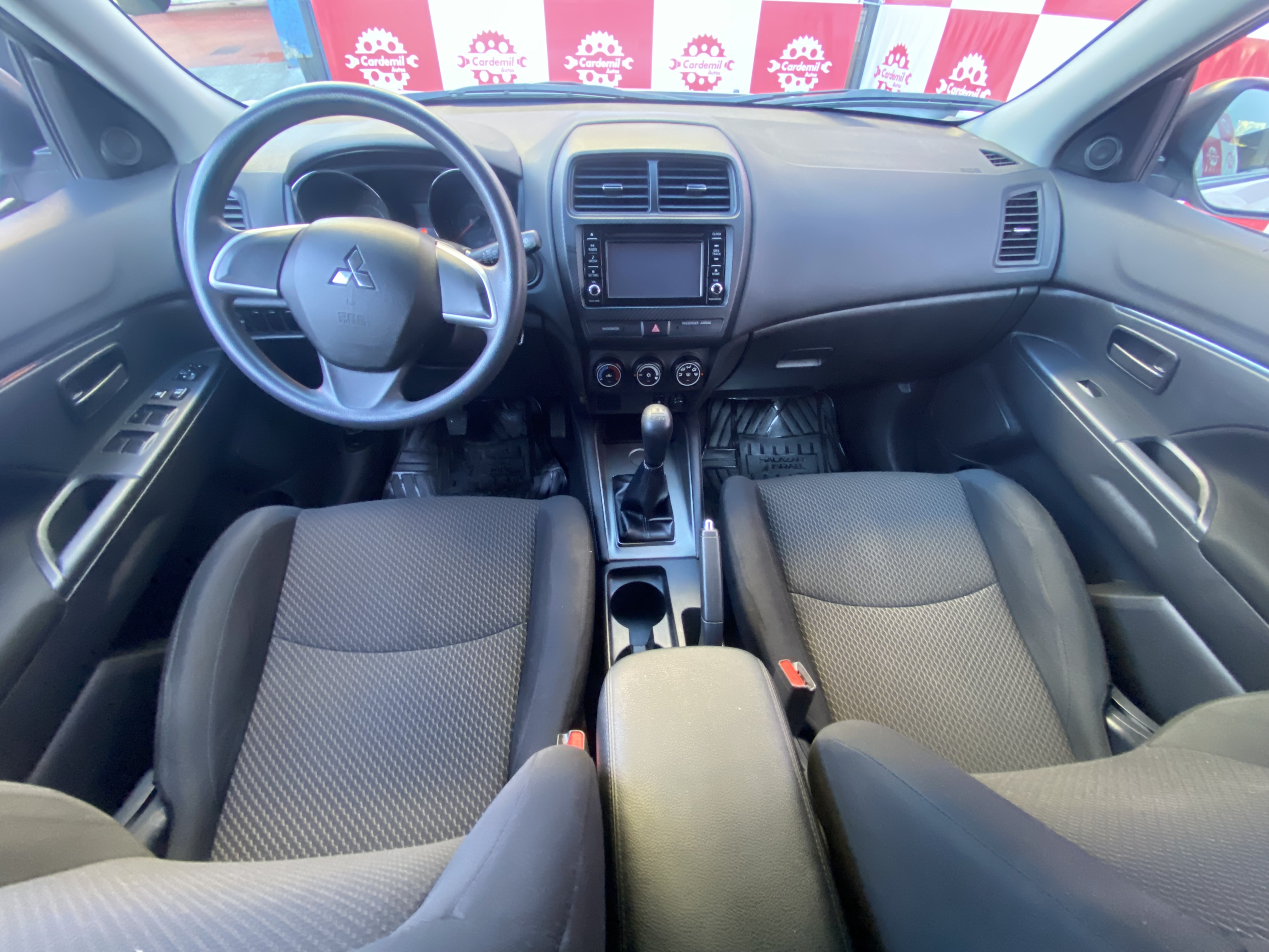 9MITSUBISHI ASX 